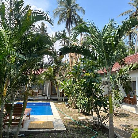Kebun Homestay Kuta  Εξωτερικό φωτογραφία